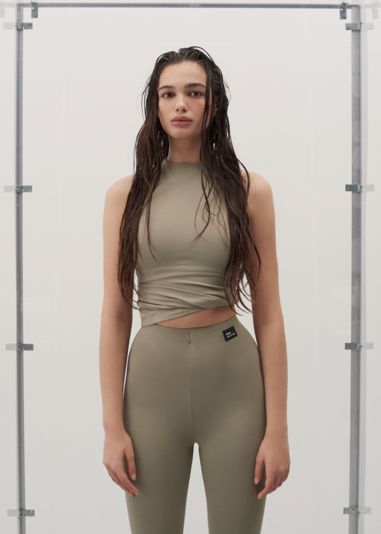 Essential high-waisted leggings olive