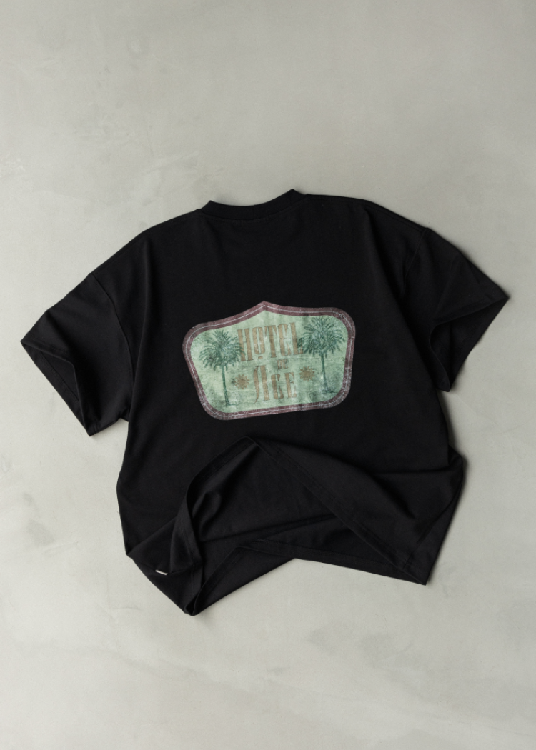 Mens  t-shirt green logo Hotel