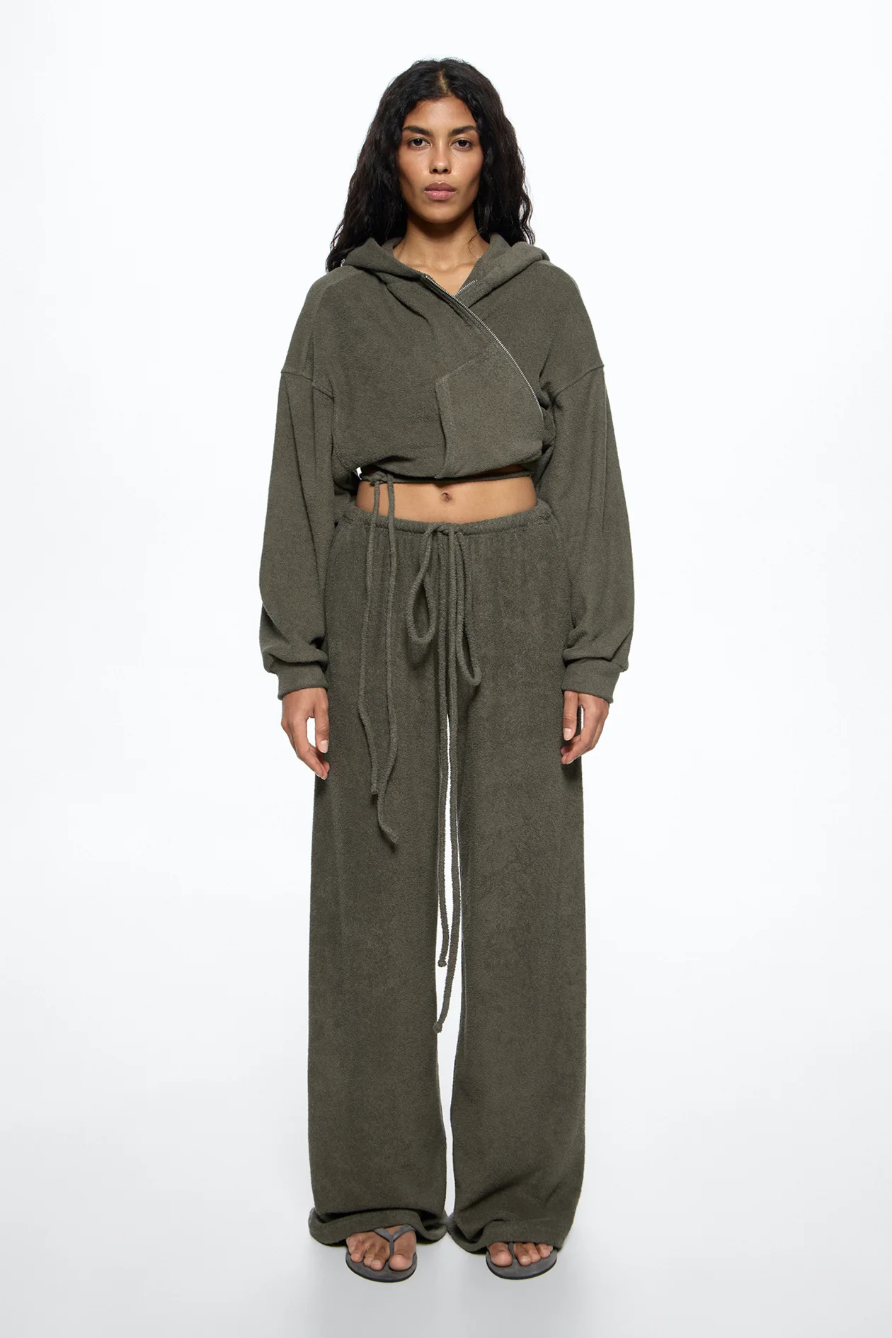 After Spa Cropped Hoodie Khaki